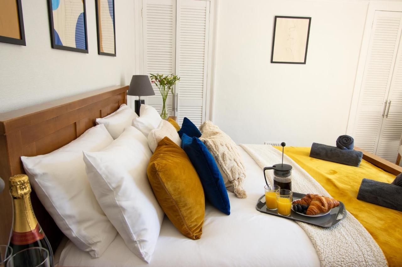 Central Georgian 2 Bedroom - Private Parking - By Habita Property Plymouth